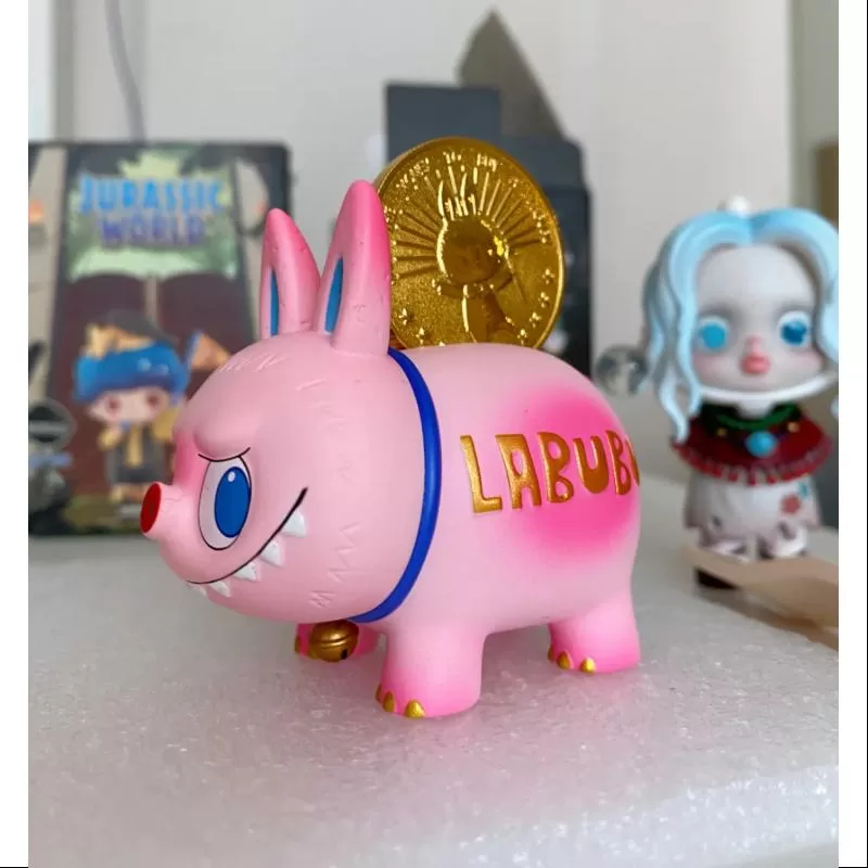 Labubu DIE MONSTER SPARSCHWEINFIGUR LIMITIERT