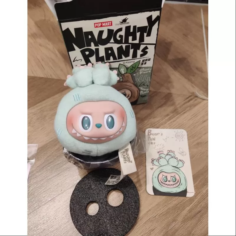 Labubu DIE MONSTERS NAUGHTY PLANTS Vinyl Face Series Bärentatze Labubu DIE MONSTERS NAUGHTY PLANTS Vinyl Face Series Bärentatze