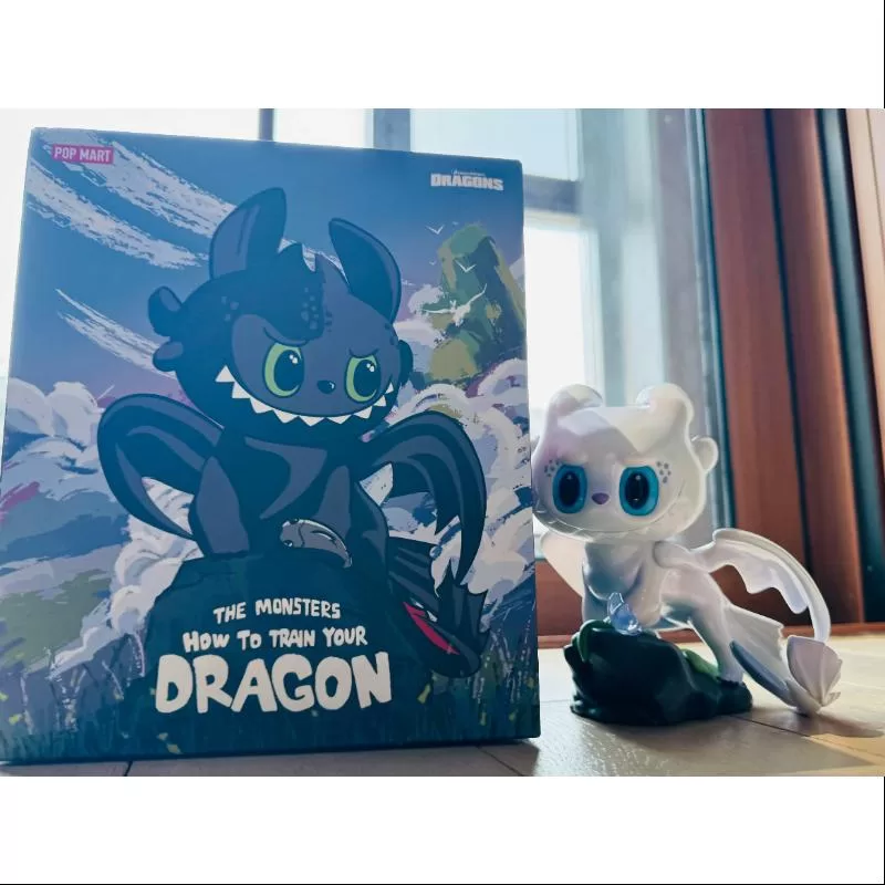 Labubu Die Monster Drachenzähmen leicht gemacht Seltene weiße Figur LIMITIERT Labubu Die Monster Drachenzähmen leicht gemacht Seltene weiße Figur LIMITIERT