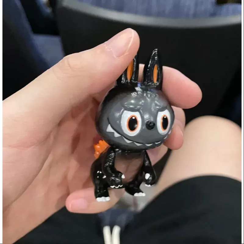 Labubu Die Monster Kaiju Jagd Serie 2,5 Serie Gojimomo leuchtende Ausgabe Labubu Die Monster Kaiju Jagd Serie 2,5 Serie Gojimomo leuchtende Ausgabe