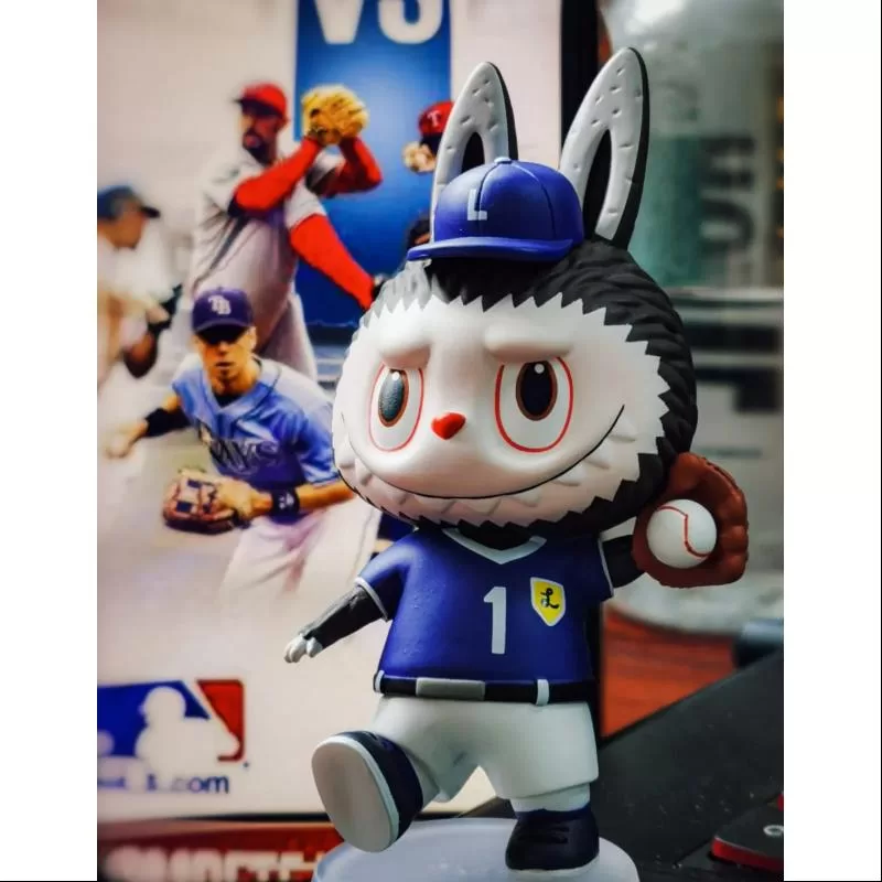 Labubu Die Monster Sportserie BASEBALL