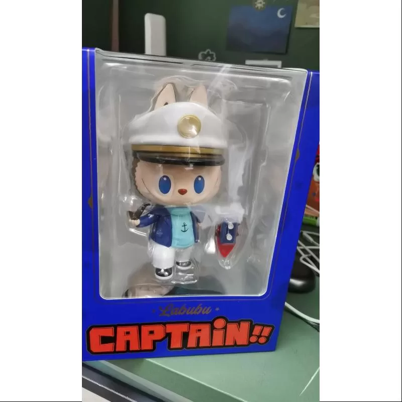 Labubu The Monsters Captain Figur LIMITIERT