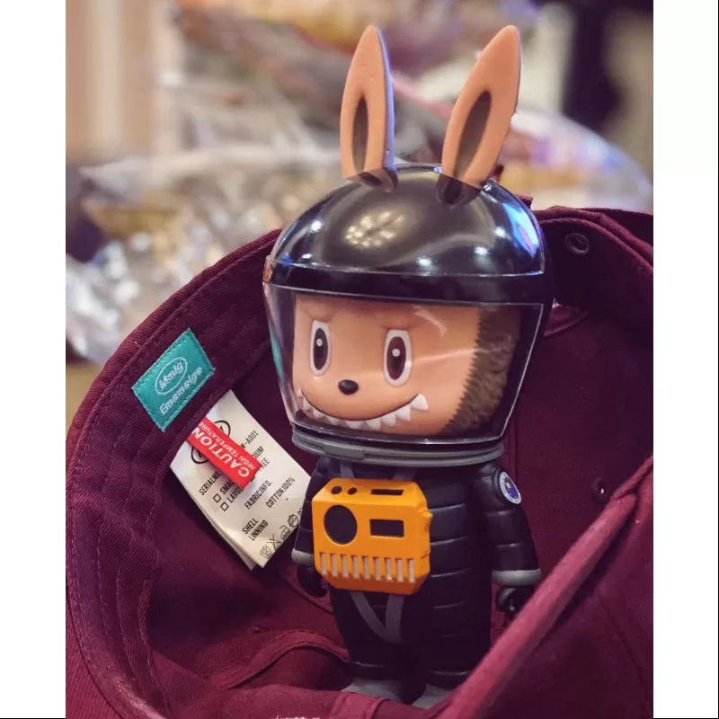 Labubu The Monsters Labubu Astronaut Black 2019 LIMITIERT
