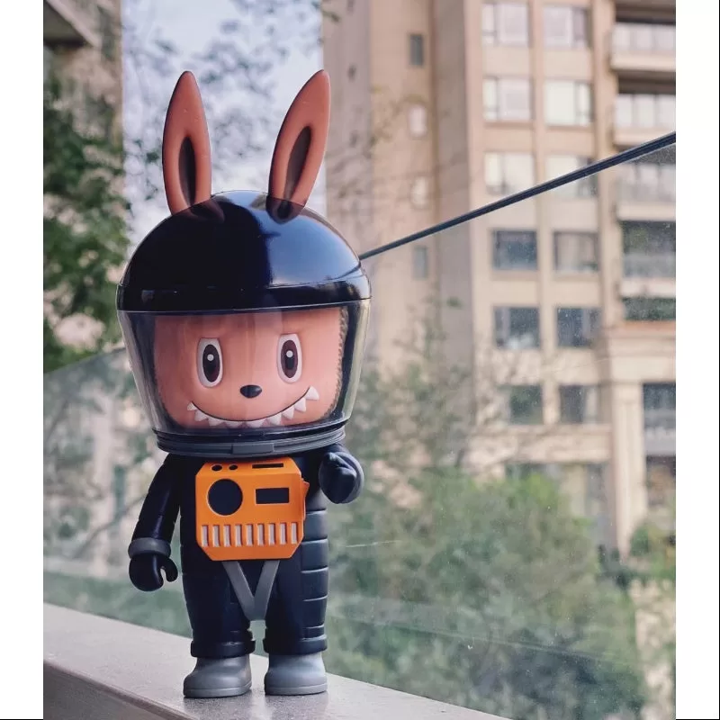 Labubu The Monsters Labubu Astronaut Black 2019 LIMITIERT