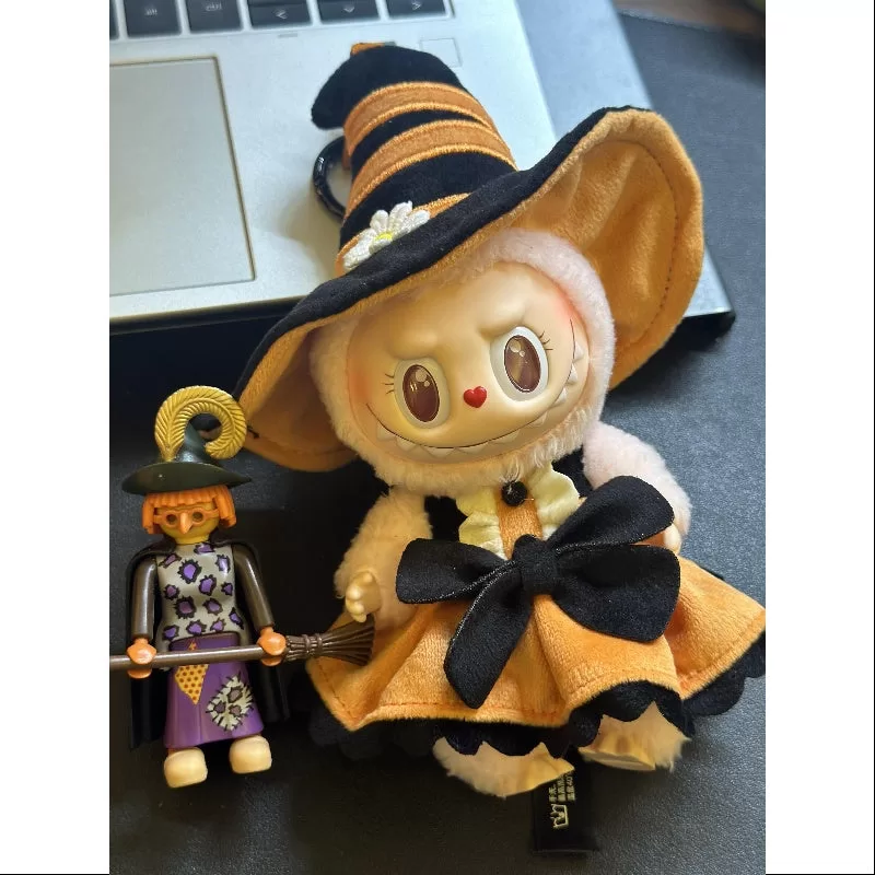 Labubu The Monsters Mokoko Magic Of Pumpkin Vinyl-Plüschanhänger 2024 Limitierte Auflage Labubu The Monsters Mokoko Magic Of Pumpkin Vinyl-Plüschanhänger 2024 Limitierte Auflage
