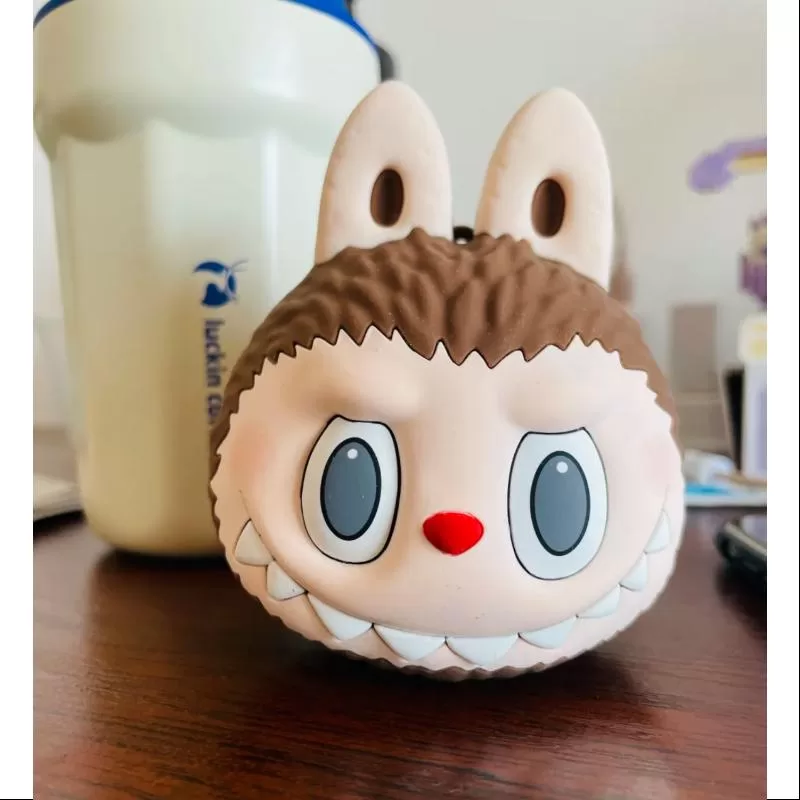 Labubu The Monsters Originals Kopfhörertasche aus Silikon, braun, limitiert