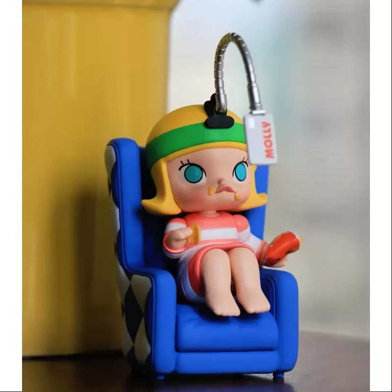 MOLLY Ein langweiliger Tag mit Molly Serie Couch Potato Forever