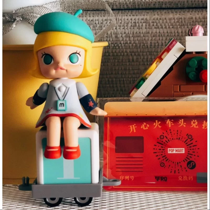 MOLLY Happy Train Party Serie Geheime Malerin Molly (1/144) MOLLY Happy Train Party Serie Geheime Malerin Molly (1/144)